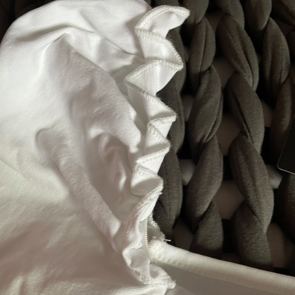 White Crop - Picture 6 of 8